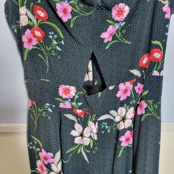 Adam Levine Medium Dark Green Bright Floral Flowy Lightweight Summer Romper - Picture 3 of 11